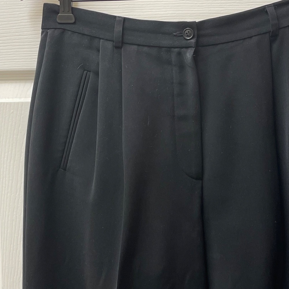 Vintage‎ Cashé Women's Size 42 (6/8) Black Microfiber High Rise Pleated Pants